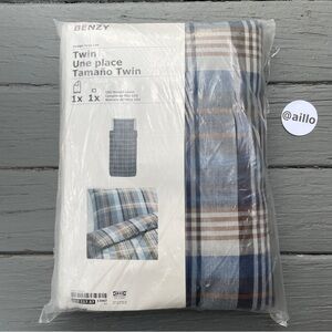 IKEA BENZY Duvet cover and pillowcase, twin